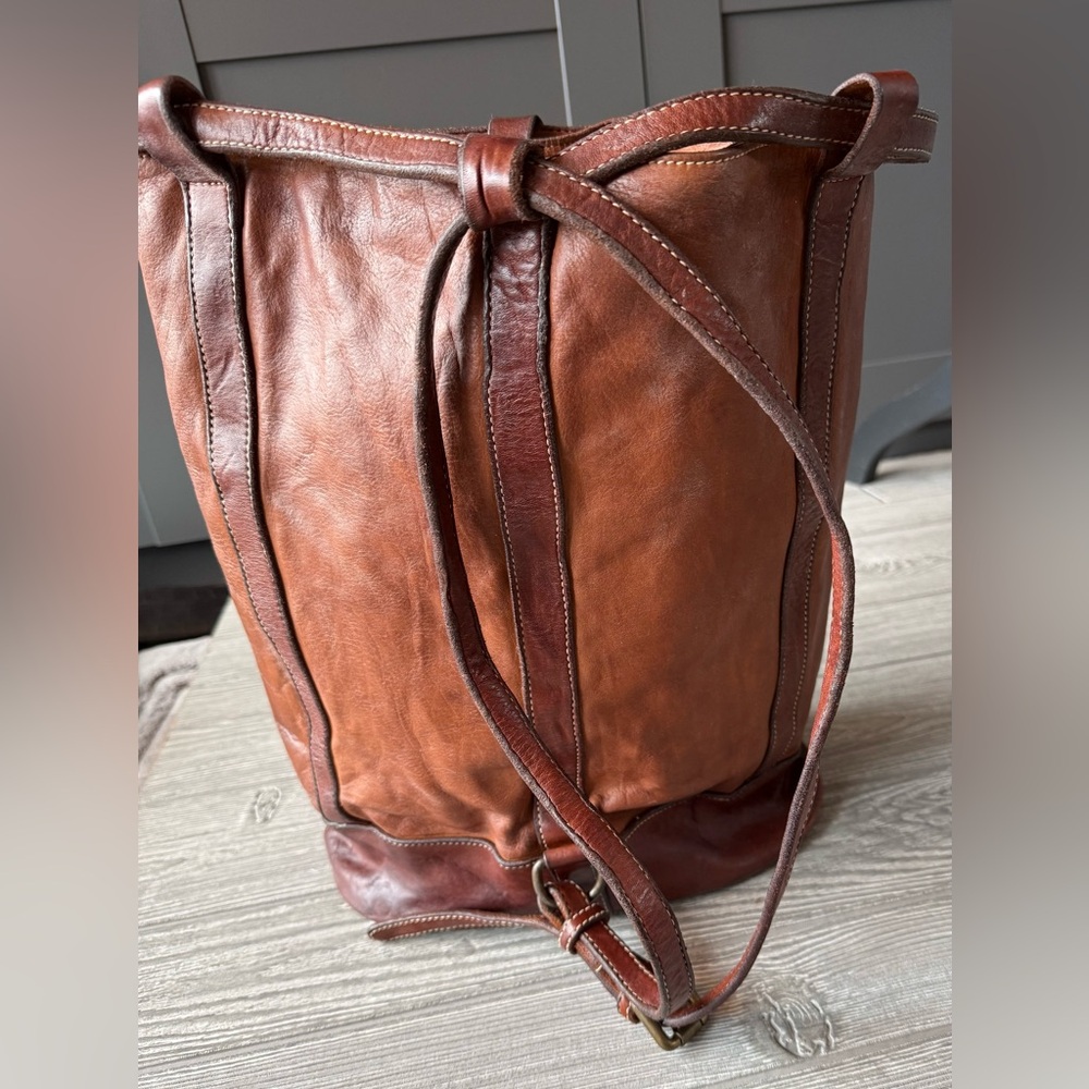 Sundance Cheval 2 tone leather vintage backpack/shoulder bag. First generation - Picture 15 of 16